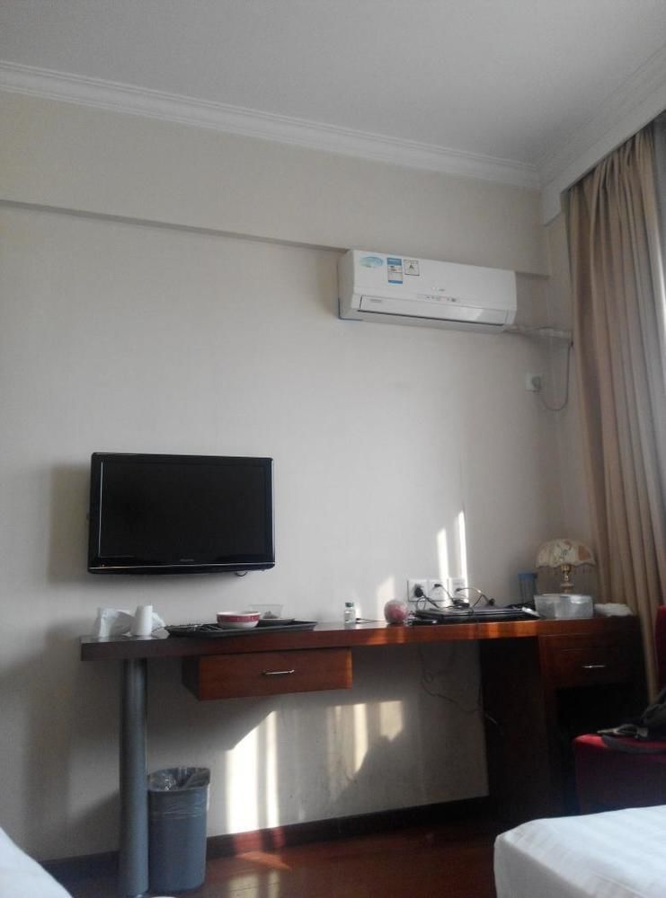Tianjin Jingjin Hotel Екстер'єр фото