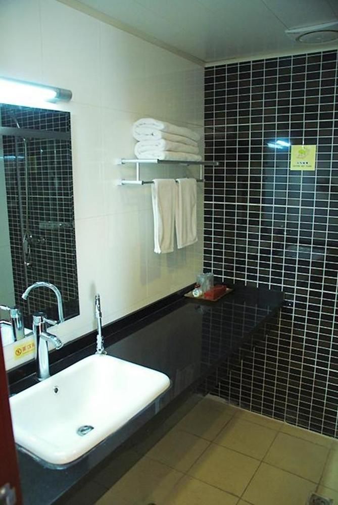 Tianjin Jingjin Hotel Екстер'єр фото