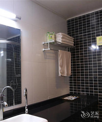Tianjin Jingjin Hotel Екстер'єр фото